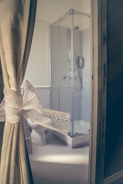 La Peonia Bed and Breakfast Νάπολη Δωμάτιο φωτογραφία
