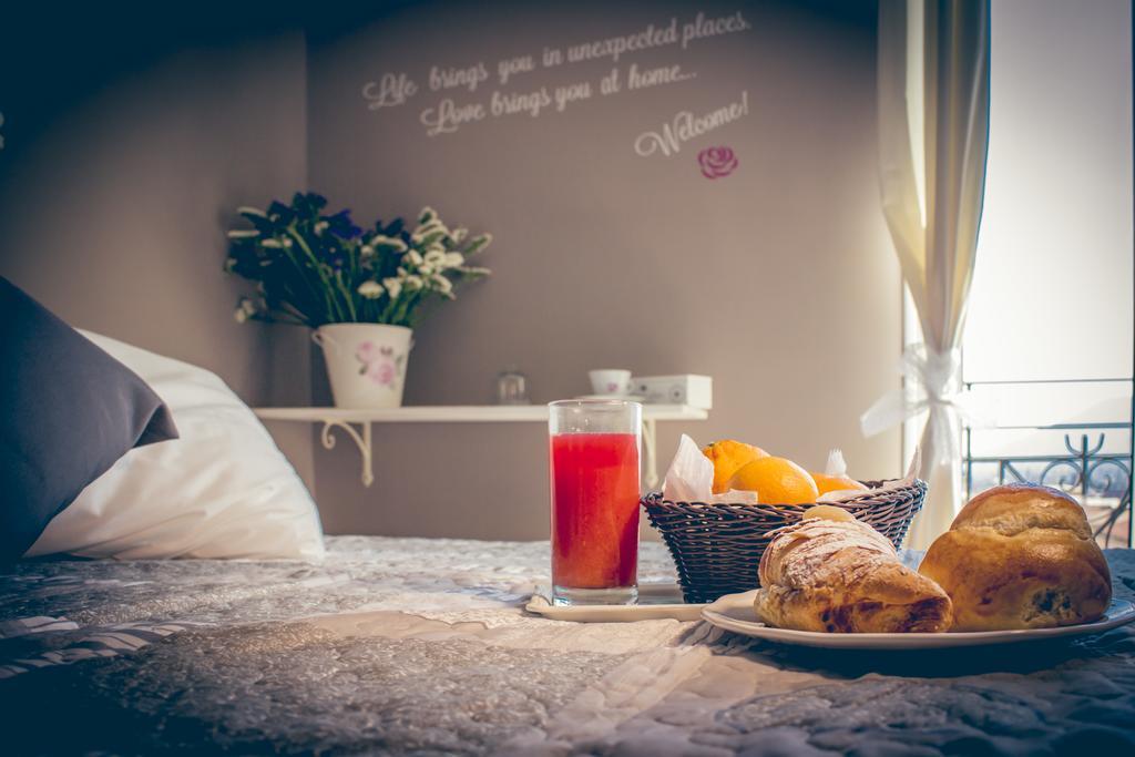 La Peonia Bed and Breakfast Νάπολη Δωμάτιο φωτογραφία