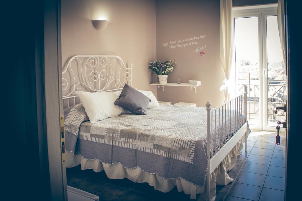 La Peonia Bed and Breakfast Νάπολη Δωμάτιο φωτογραφία