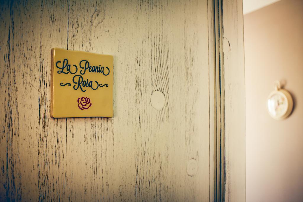La Peonia Bed and Breakfast Νάπολη Δωμάτιο φωτογραφία